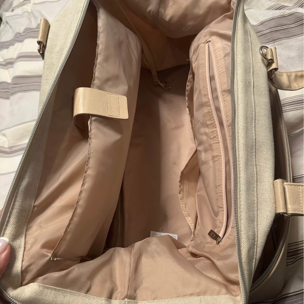 BEIS Weekender Bag - Picture 3 of 4